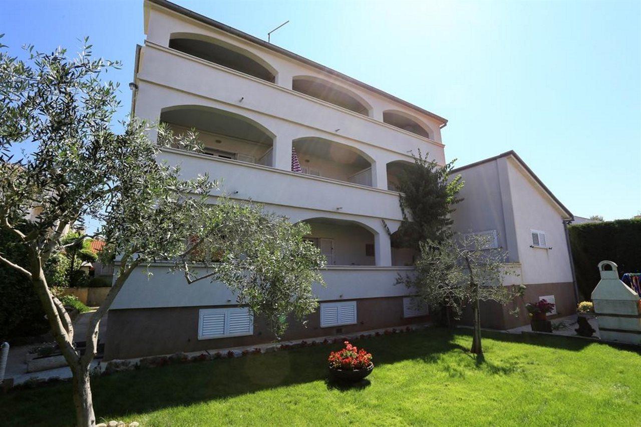 Apartments & Rooms Petra 扎达尔 外观 照片