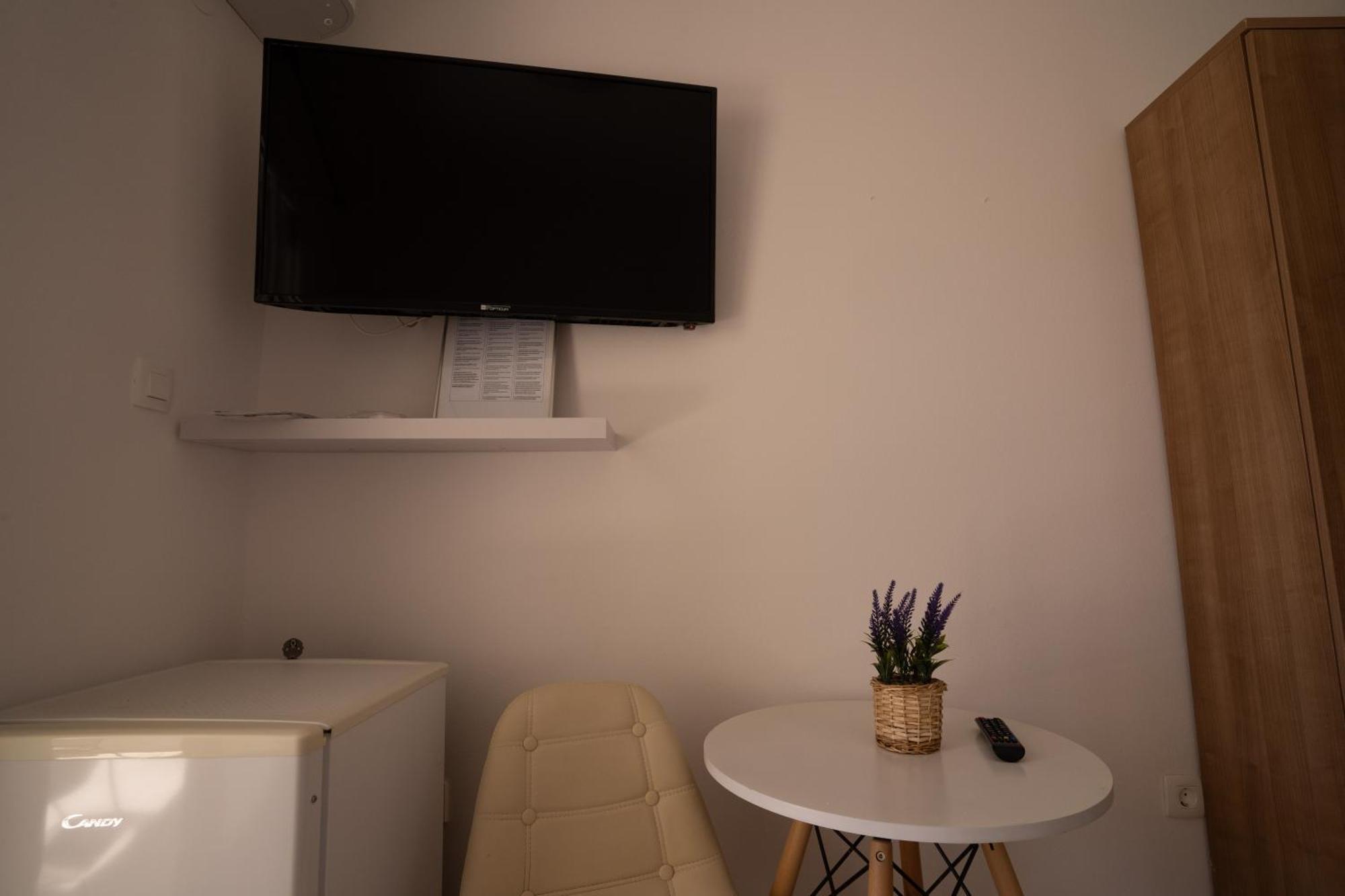 Apartments & Rooms Petra 扎达尔 外观 照片