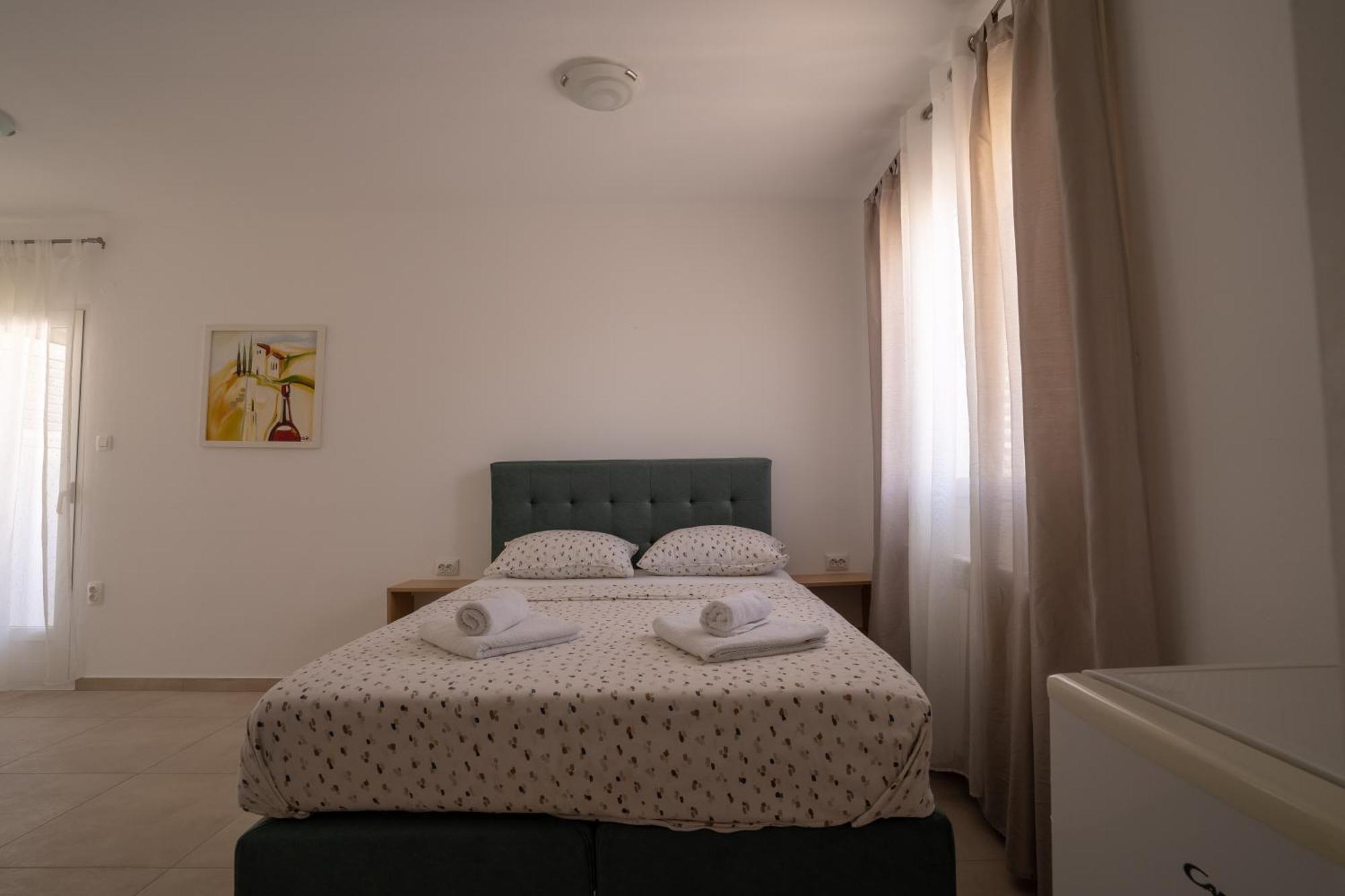 Apartments & Rooms Petra 扎达尔 外观 照片