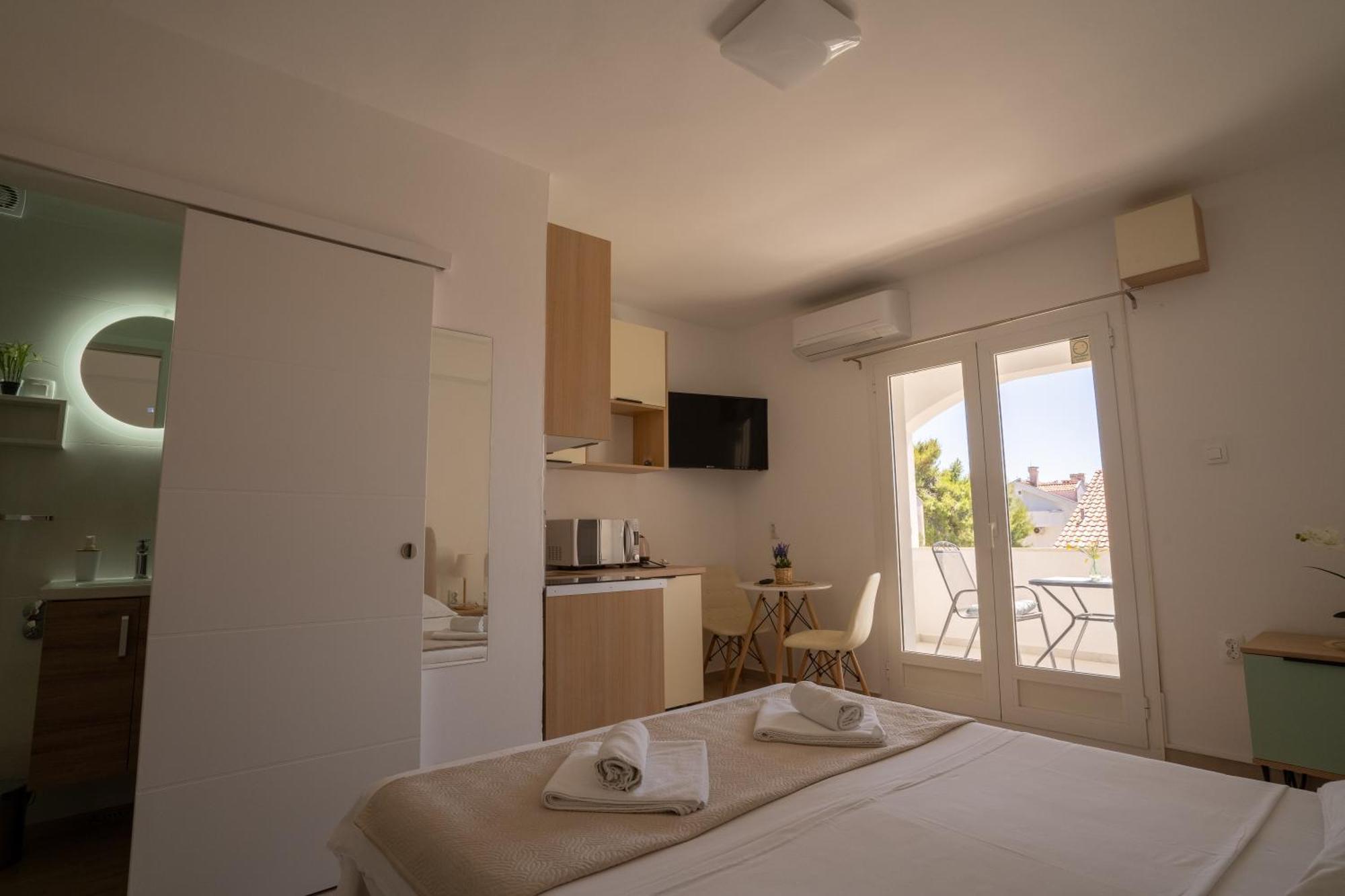 Apartments & Rooms Petra 扎达尔 外观 照片