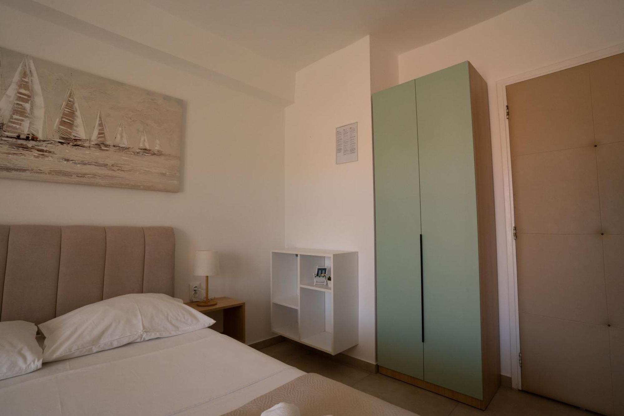 Apartments & Rooms Petra 扎达尔 外观 照片