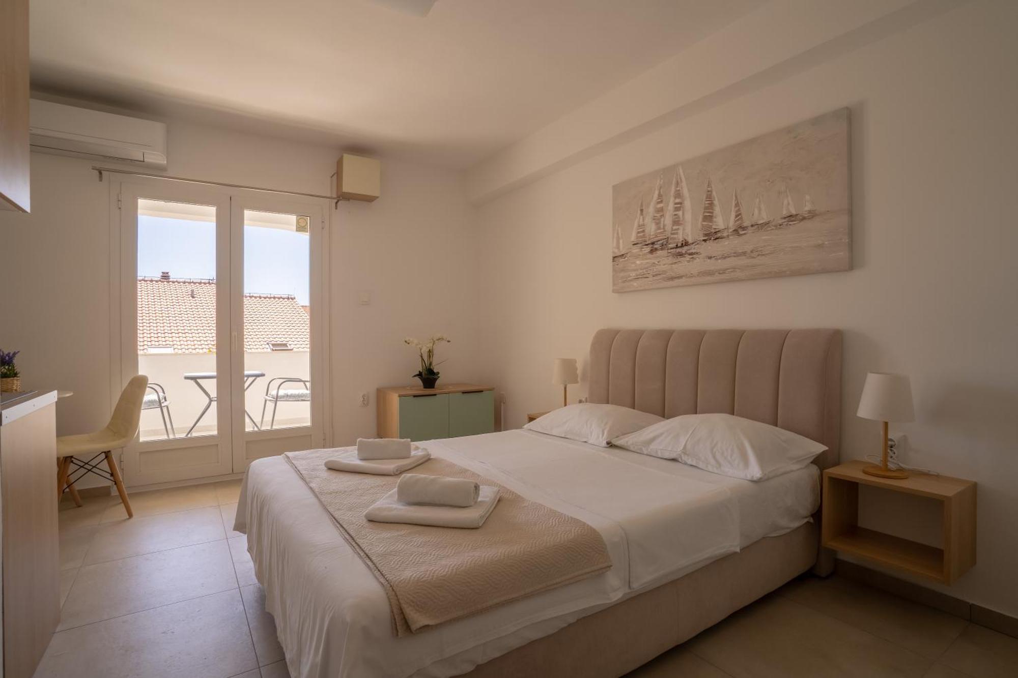 Apartments & Rooms Petra 扎达尔 外观 照片