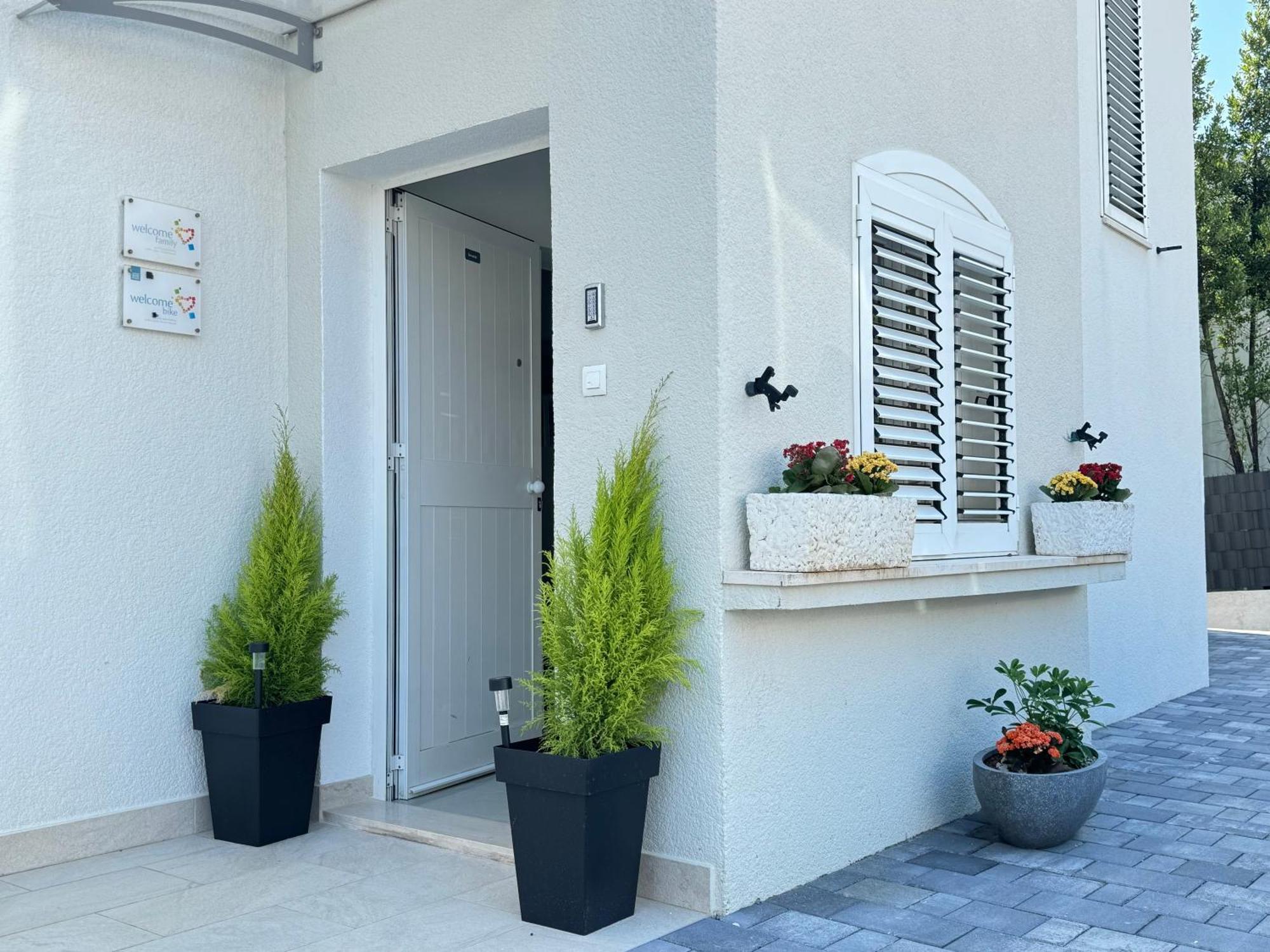 Apartments & Rooms Petra 扎达尔 外观 照片