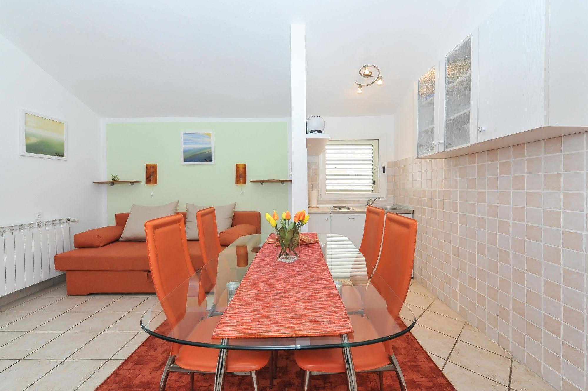 Apartments & Rooms Petra 扎达尔 外观 照片