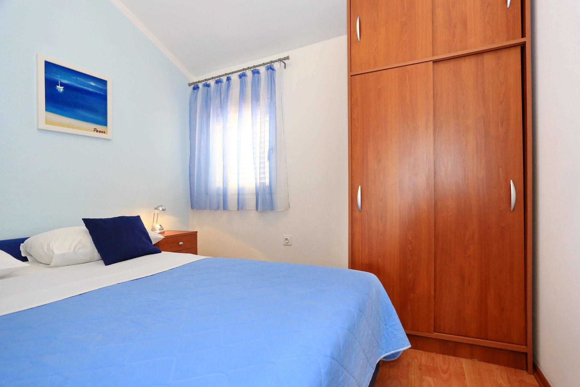 Apartments & Rooms Petra 扎达尔 外观 照片