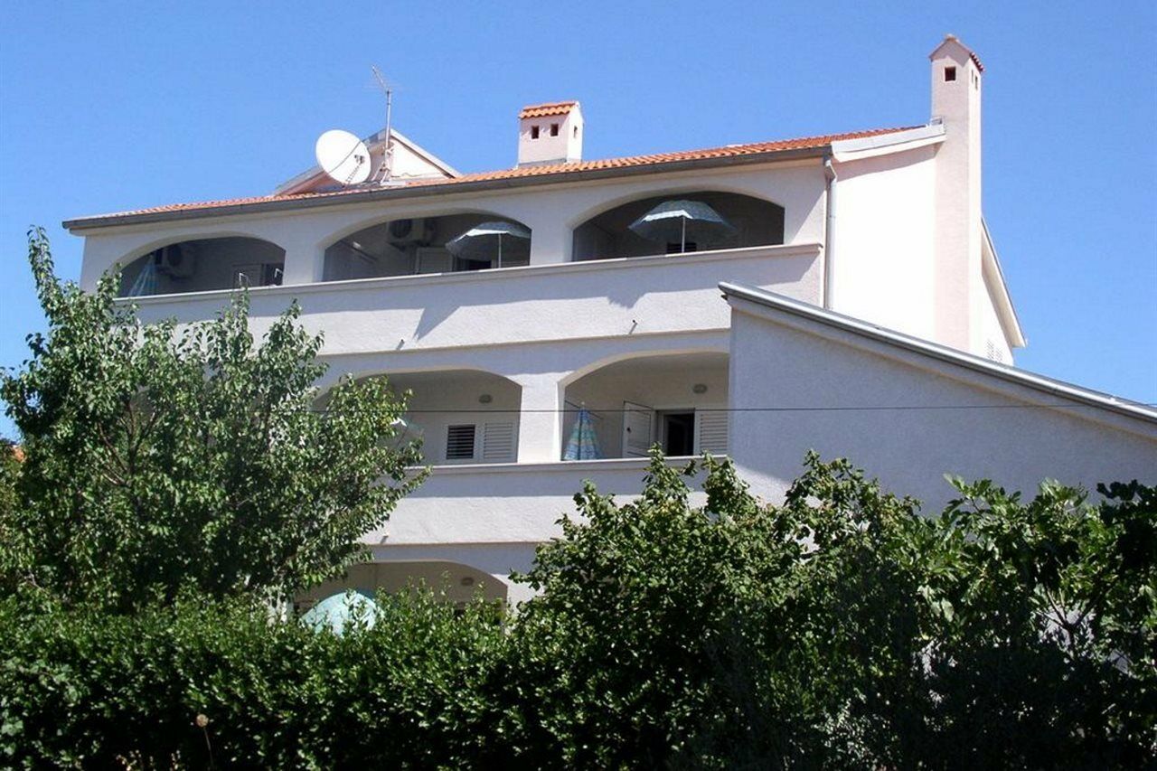 Apartments & Rooms Petra 扎达尔 外观 照片
